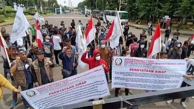 PJ Bupati Lahat Diminta Mundur, Massa Aksi Suarakan Tuntutan dan Temuan