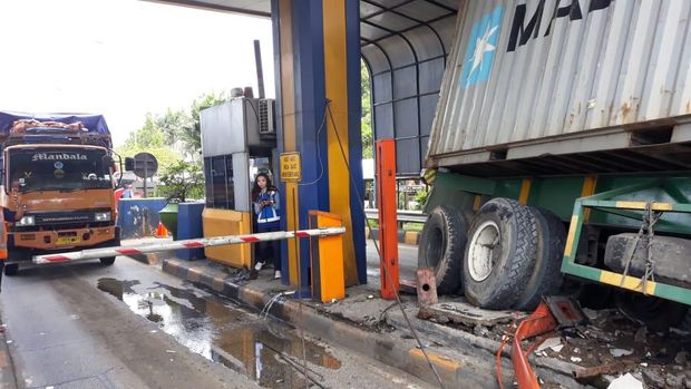 Penyebab Kecelakaan Di Gerbang Tol Dan Solusinya