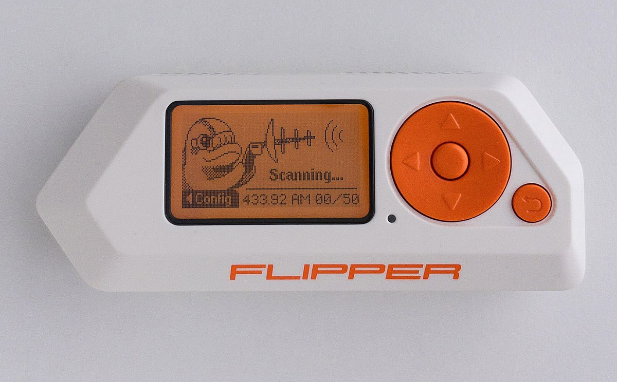كل ما تحتاج معرفته على جهاز Flipper Zero