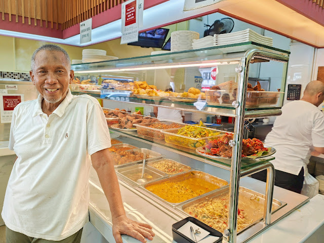 Nasi_Padang_Sultan_Mosque_Warong_Nasi_Pariaman_Singapore