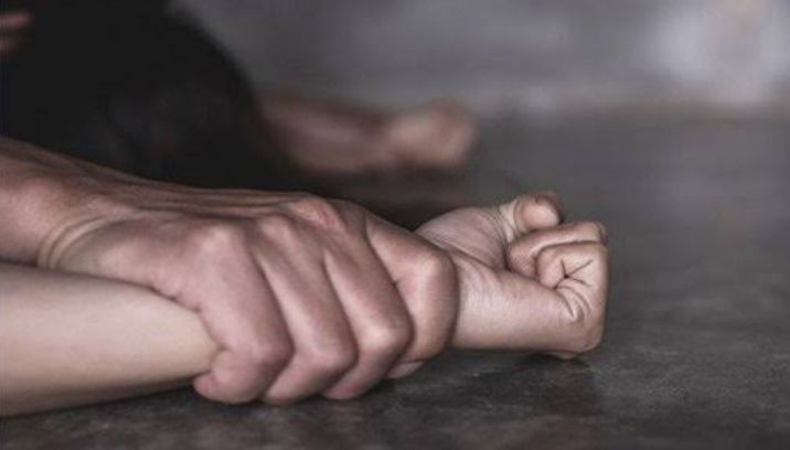 Father and grandfather arrested for allegedly raping their 13 year old daughter in Osun
