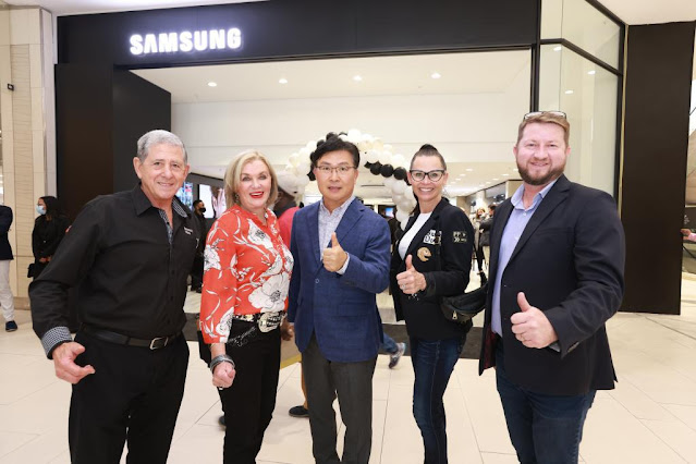 Two Pioneering @SamsungSA Stores Open in #Johannesburg #SamsungBuyandGet