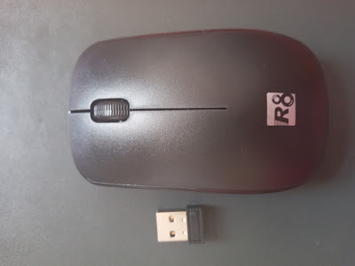 A mouse Bluetooth