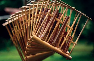 Angklung:-Warisan-Budaya-Dunia-Tak-Benda-(2010)