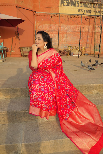 Tilfi jangla jaal Banarasi saree - Red