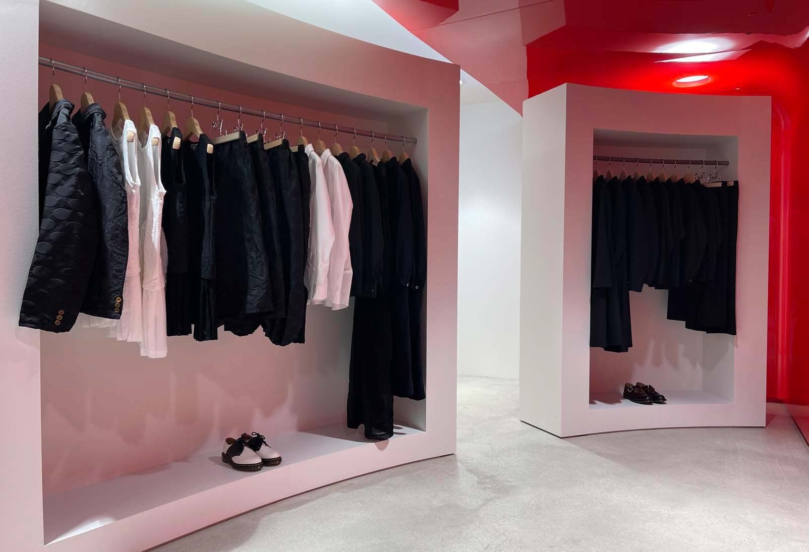 COMME des GARÇONS PARIS S/S 2022 INTERIOR