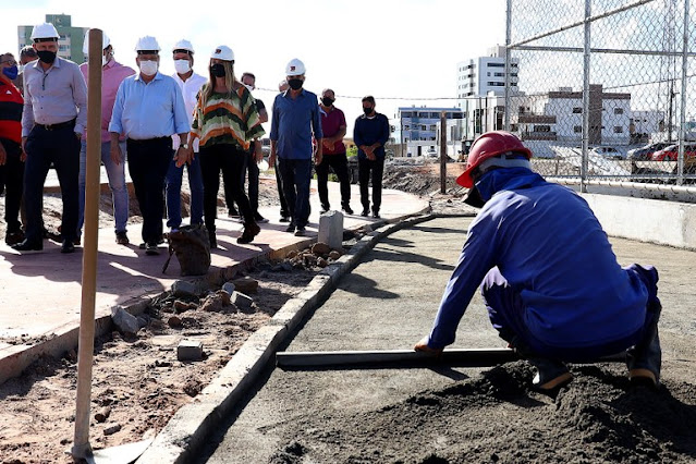 João Azevêdo inspeciona obras do Parque no Bessa e de ligação entre o Altiplano e Hospital Universitário