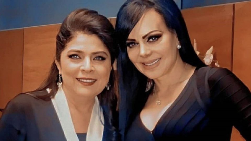 Maribel Guardia baila en TikTok con Victoria Ruffo; le enseñó a mover las caderas y este es el resultado: VIDEO