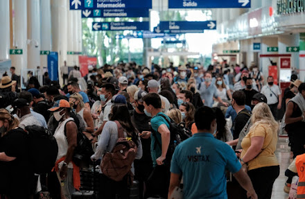 Afinan estrategia para agilizar atención de los extranjeros al llegar al aeropuerto de Cancún