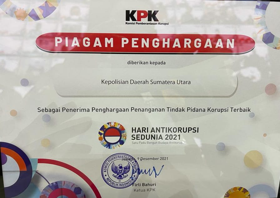 Polda Sumut Terima Piagam Penghargaan Sebagai Polda Terbaik di Hari Anti Korupsi