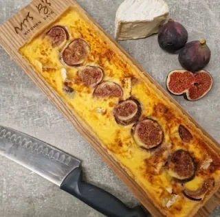 Quiche recipe with fig & camembert cheese