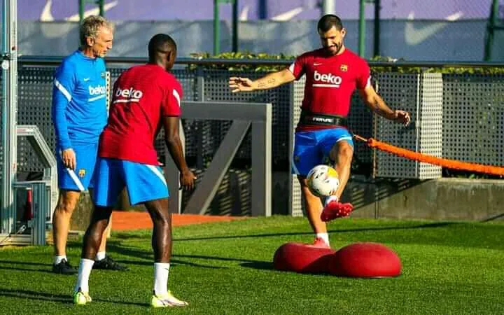 Pictures: Barcelona confirms the return of Aguero and Dembele to group training