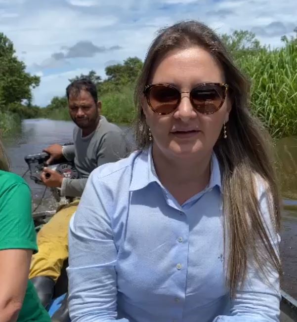 Vídeo gravado pela primeira-dama a caminho dos assentamentos. Foto: Reprodução