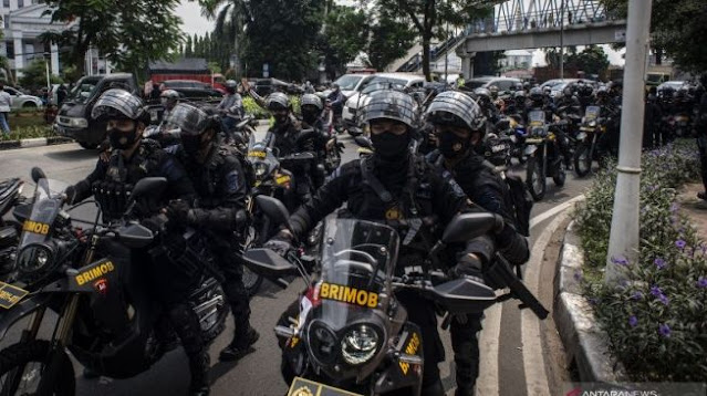 Mahasiswa Dan Buruh Gelar Aksi Evaluasi 2 Tahun Jokowi-Ma'ruf, Ribuan Aparat Disiagakan