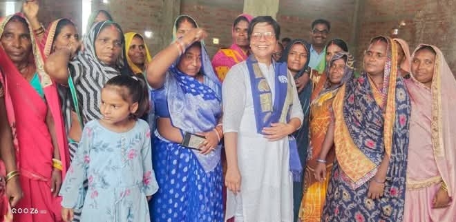 Baliya :डॉ. इंदु चौधरी ने की संगठनात्मक समीक्षा, बूथ स्तर तक मजबूती पर दिया जोर! 