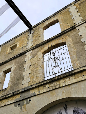 Darwin (1024 architecture y SOA + holdUP, Burdeos)