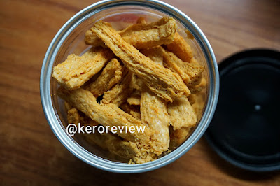 รีวิว ฟองฟู ฟองเต้าหู้ทอด รสซอสพริกศรีราชา (CR) Review Fried Tofu Skins Sriracha Chili Sauce Flavor, Fongfuu Brand.