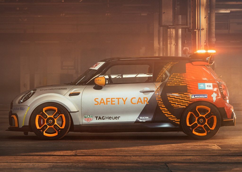 2021 Mini Electric Pacesetter