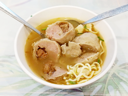 Sekilo Bakso Klenger di Ratu Sari Jogja