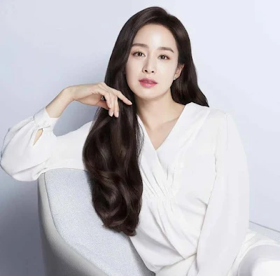 Kim Tae Hee Biodata, Agama, Drama, Suami, Anak, Tinggi Dan Profil