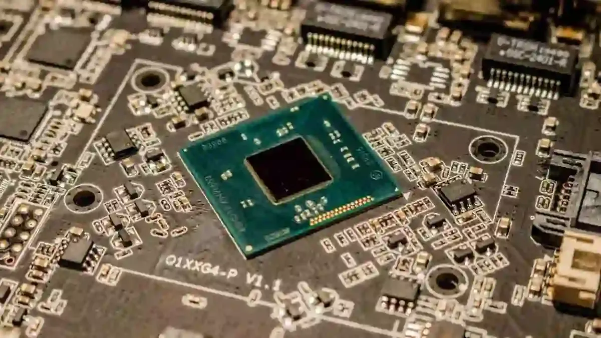 وحدة المعالجة المركزية CPU