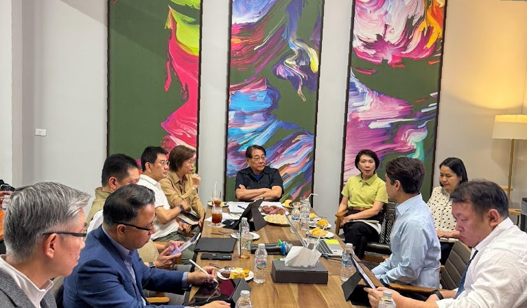 Thai officials huddle as US tariff threats expose global trade fragility.