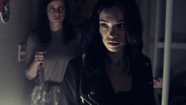 Rachel Rosenstein e Jemma Dallender como Angela e Belle no filme 'The Executioners'