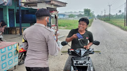 Gelar Ops Yustisi, Polsek Kopo Tekan Prokes dan Bagikan Masker Gratis kepada Warga