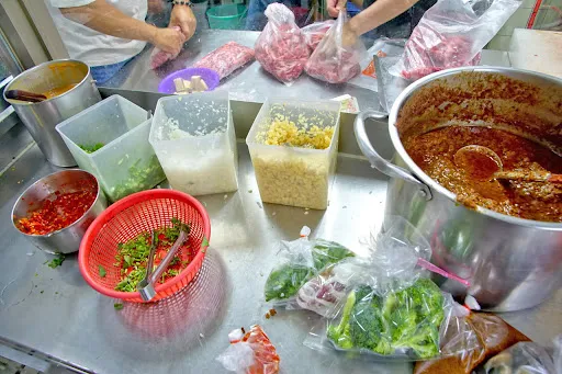 屏東｜新園汕頭火鍋｜豬、羊、牛肉爐｜正宗廣東汕頭｜食記