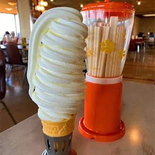 マルカンビル大食堂のソフトクリーム