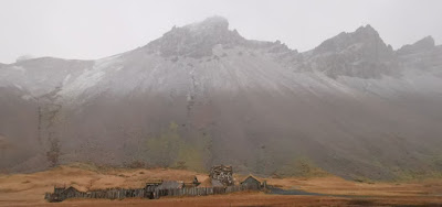 Islandia, Península de Stokksnes, Viking Village Prop for Movie.