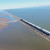 Tras cuatro años, el tren volvió a cruzar la laguna La Picasa