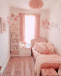 Kamar Tidur Pink Sederhana