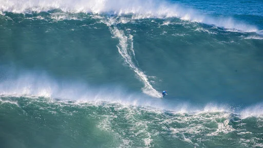 Progressive Big Wave Surfing On Full Display In Nazaré HIGHLIGHTS