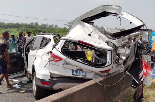 Mother and her two daughters die in accident on Sagamu-Benin expressway on Boxing Day
