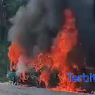 Diduga Korsleting Angkutan Umum Ludes Terbakar Parungkuda Sukabumi