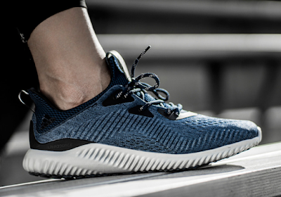 AlphaBounce Engineered Mesh màu xanh dương Royal Navy