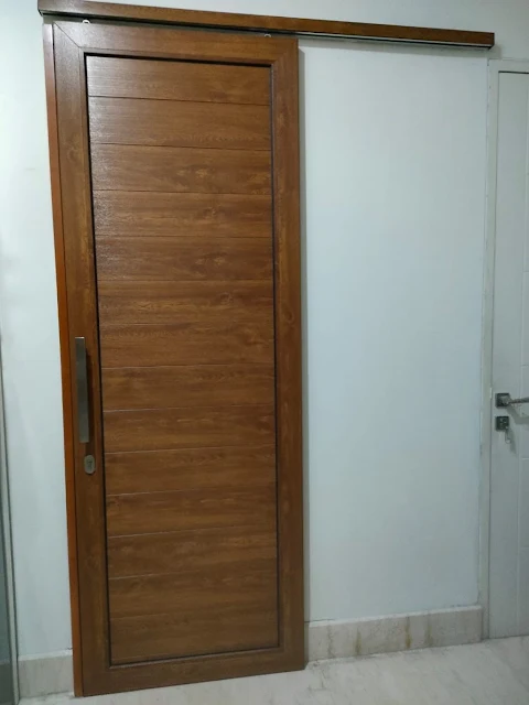 Kusen uPVC Motif Kayu (Golden Oak)