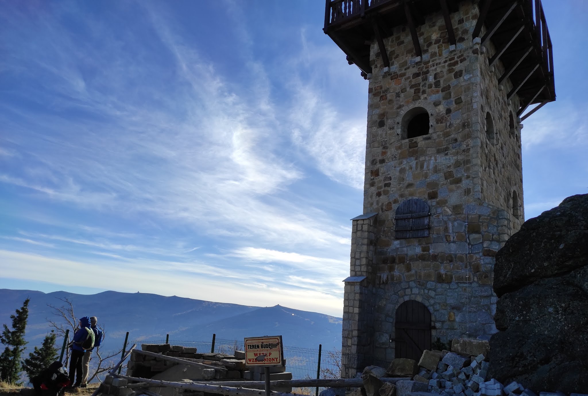 Wysoki Kamień 1058 m n.p.m. wieża widokowa