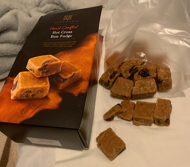 Hot Cross Bun Fudge (Co-op)