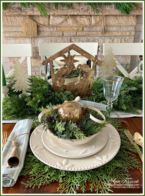 How to Make Merry & Bright Floral Centerpiece + Plaid Tidings Christmas  Table – Home is Where the Boat Is