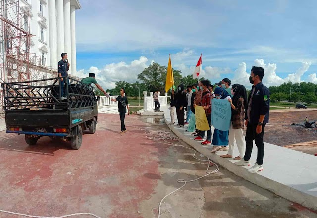 Aliansi Mahasiswa Rohil Bersatu Gelar Unjuk Rasa, Ini Tuntutannya Kepada Bupati