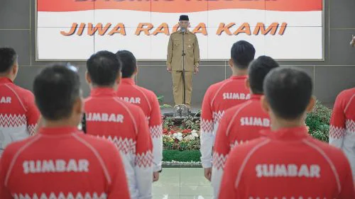 Pasangan Pebulutangkis Ganda Putra Sumbar Berhasil Kalahkan Kemenpora di Partai Final Pornas Korpri 2023