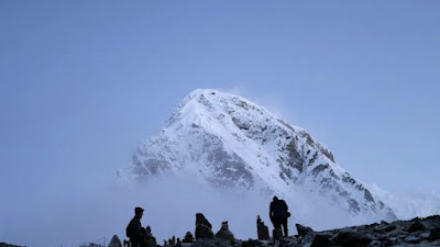 Seorang Pendaki WNI Meninggal di Gunung Everest