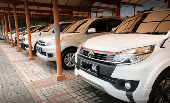 Dealer Mobil Bekas Termurah di Bandung - Bagi Anda yang berada di kota Bandung, maka tidak perlu bingung saat mencari dealer mobil bekas dengan harga murah. Pasalnya, disini Anda akan menemukan informasi mengenai mobil bekas yang dijual dengan harga murah, namun kualitas tetap terbaik.  Jika penasaran dealer mobil bekas termurah yang ada di kota Bandung untuk Anda kunjungi, maka bisa cek informasinya di bawah ini.  Daftar Dealer Mobil Bekas Termurah di Bandung Paling Lengkap