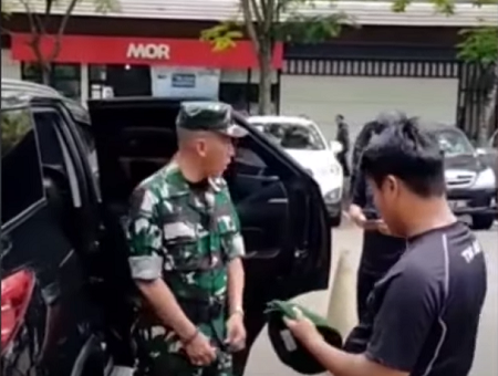 Viral! Kades Pakai Seragam TNI, Dandim Beri Peringatan