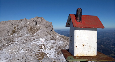 Aizkorri visto desde la cima de Aiztontor Altuna