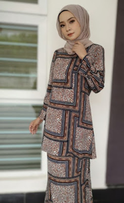 Model baju gamis batik remaja kekinian