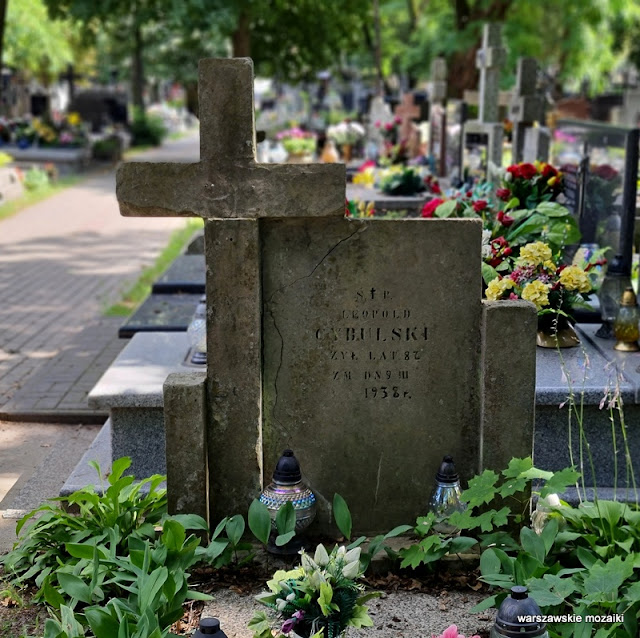 Warszawa Warsaw Białołęka Tarchomin warszawskie cmentarze nekropolia w Tarchominie grób nagrobek