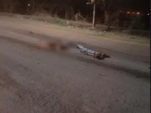 दो पहिया वाहन ने छिन लिया घर का चिराग़, ट्रेलर से टक्कर के बाद चक्के के नीचे आया युवक : मौके पर ही मौत